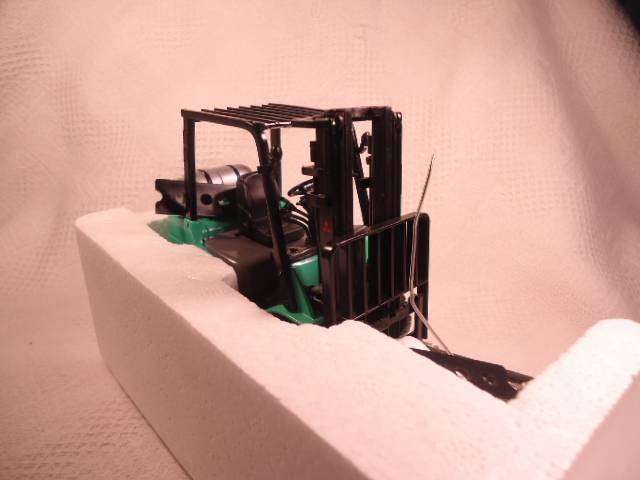 Norscot - FG25N Mitsubishi Forklift Truck - #50012 - 1/25