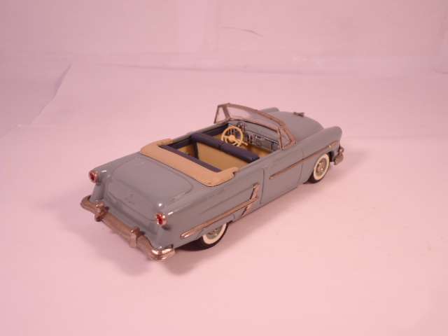 Collector's Classics  - 1953 Ford Sunliner - #3823