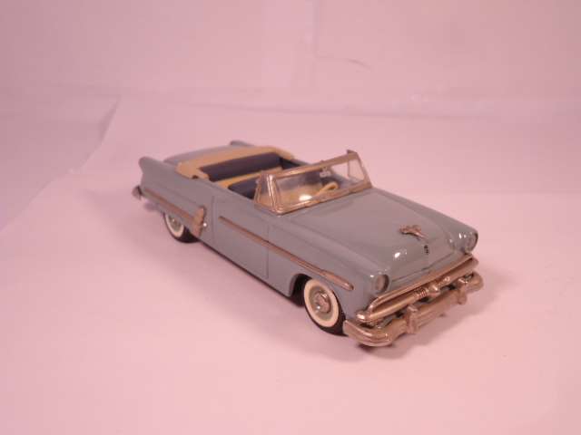 Collector's Classics  - 1953 Ford Sunliner - #3823