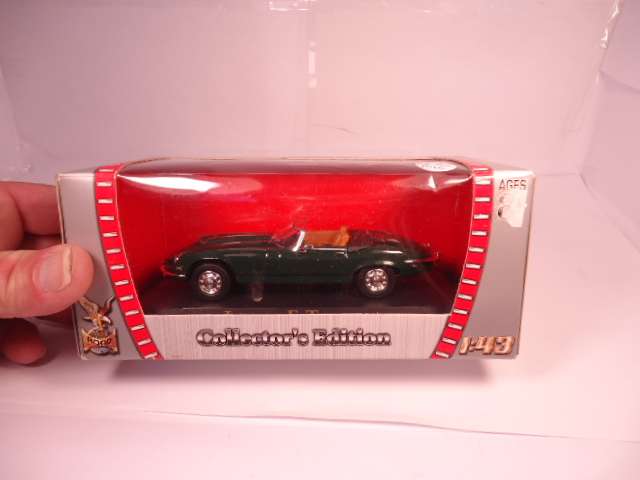 Road Signature - 1971 Jaguar E-Type - #94243