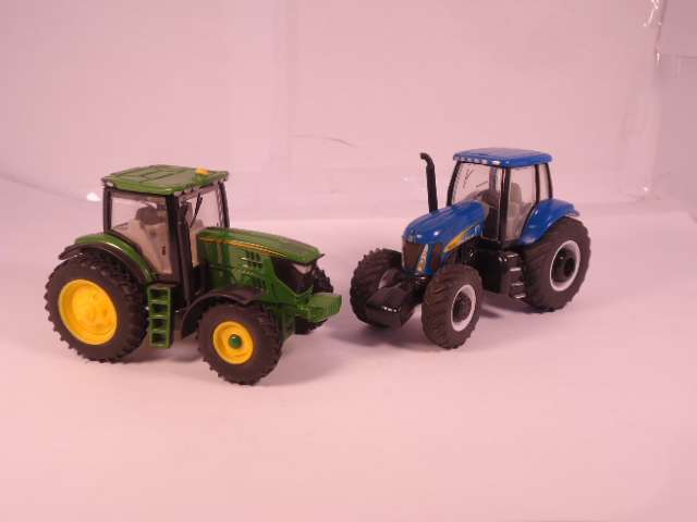 ERTL - Lot of 2 Models