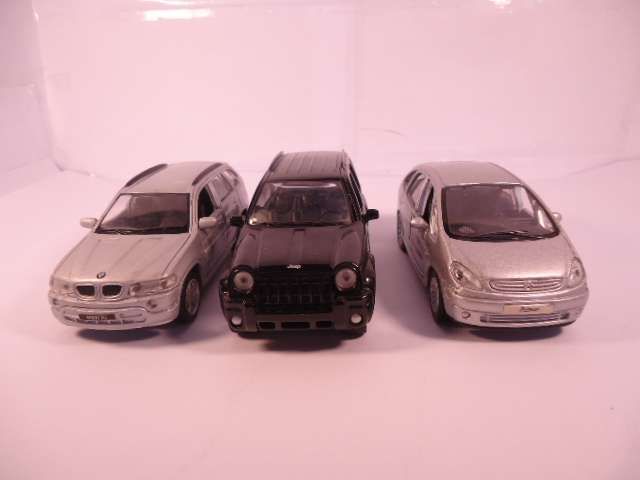 Maisto - Lot of 3 Models