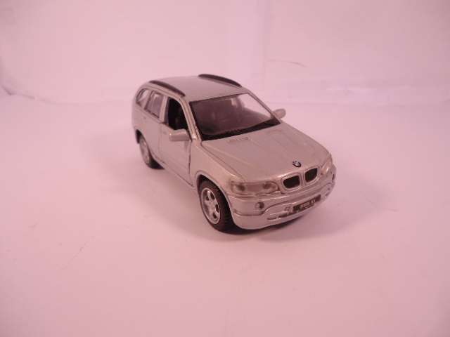 Maisto - Lot of 3 Models