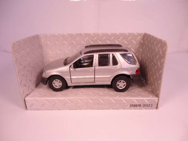 Maisto - Lot of 3 Models