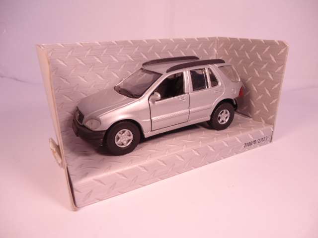 Maisto - Lot of 3 Models