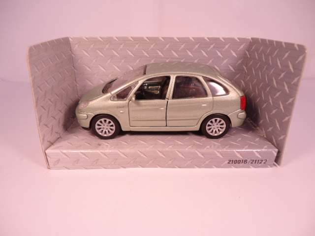 Maisto - Lot of 3 Models