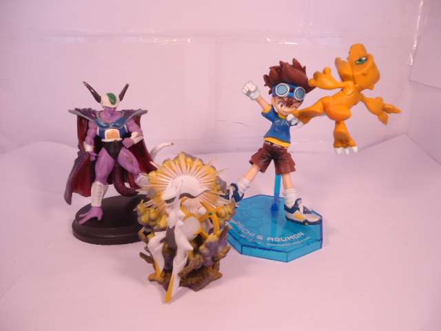 Bandai - Lot of 4 Pokemon Figurines