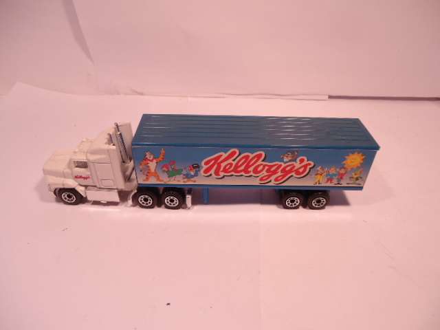 Matchbox Convoy - Ford Aeromax Box Truck - Kelloggs - # 165 O ME
