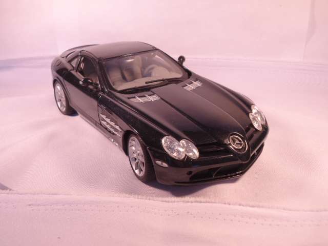 Maisto - Mercedes-Benz SLR McLaren