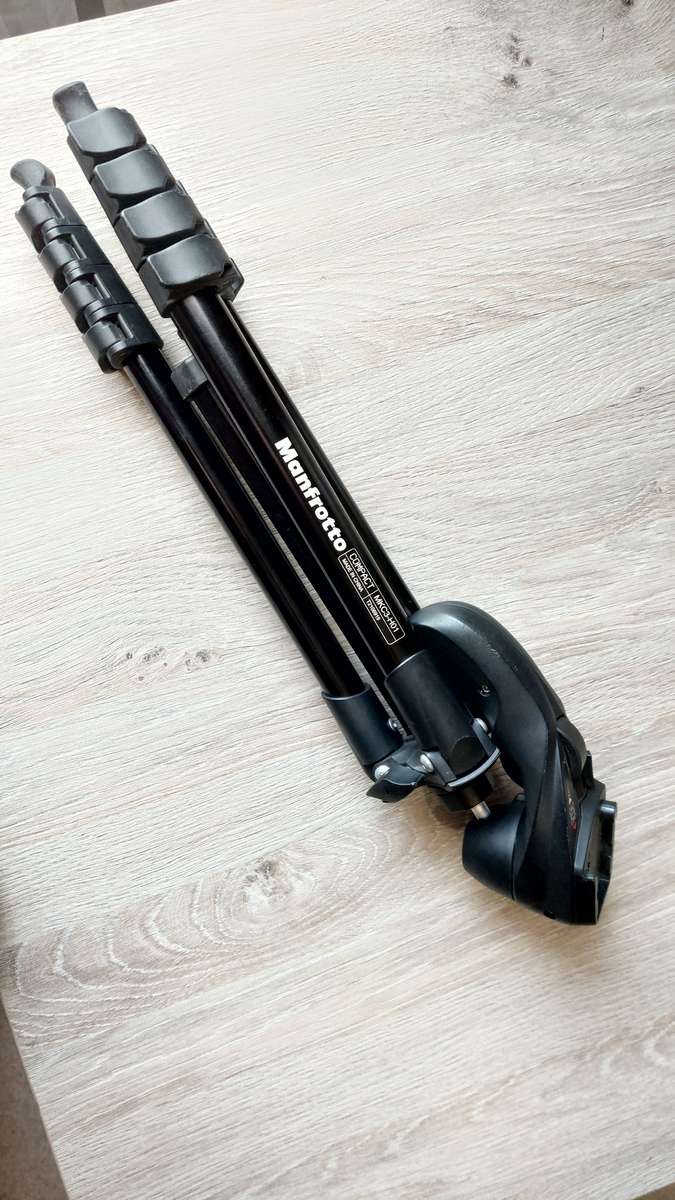 Manfrotto Tripod