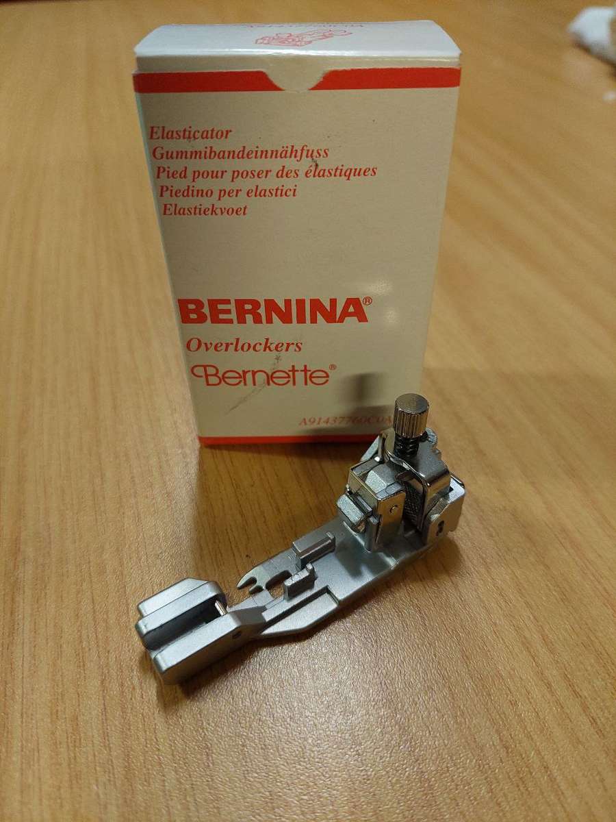 Elasticator Presser Foot for Overlocker