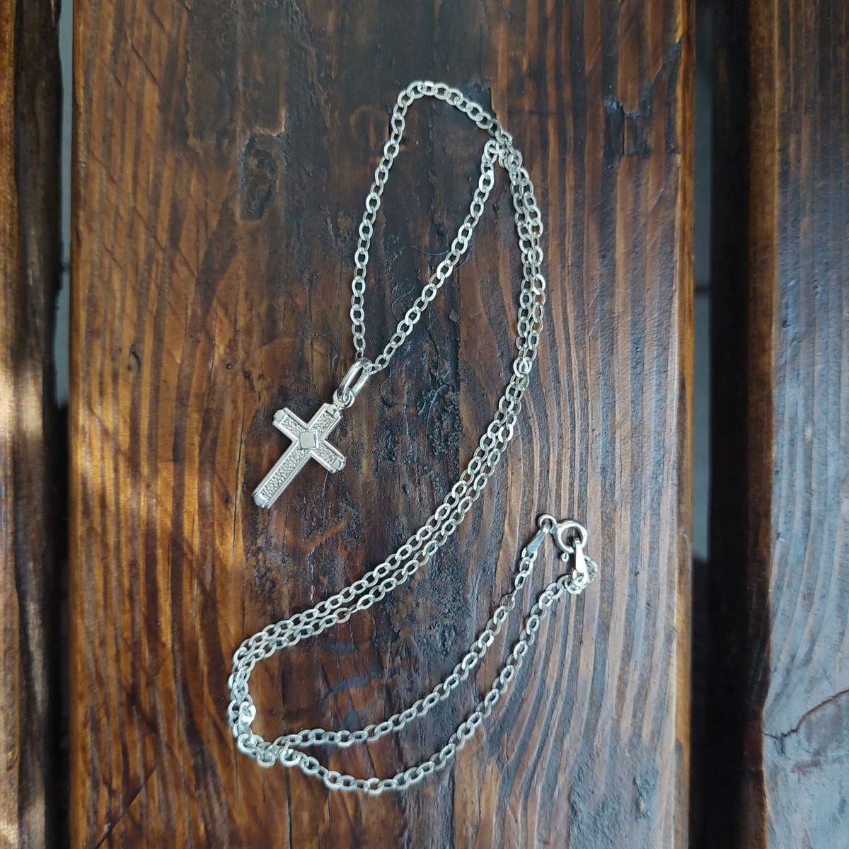 925 Sterling Silver Cross (28x15cm) pendant with chain