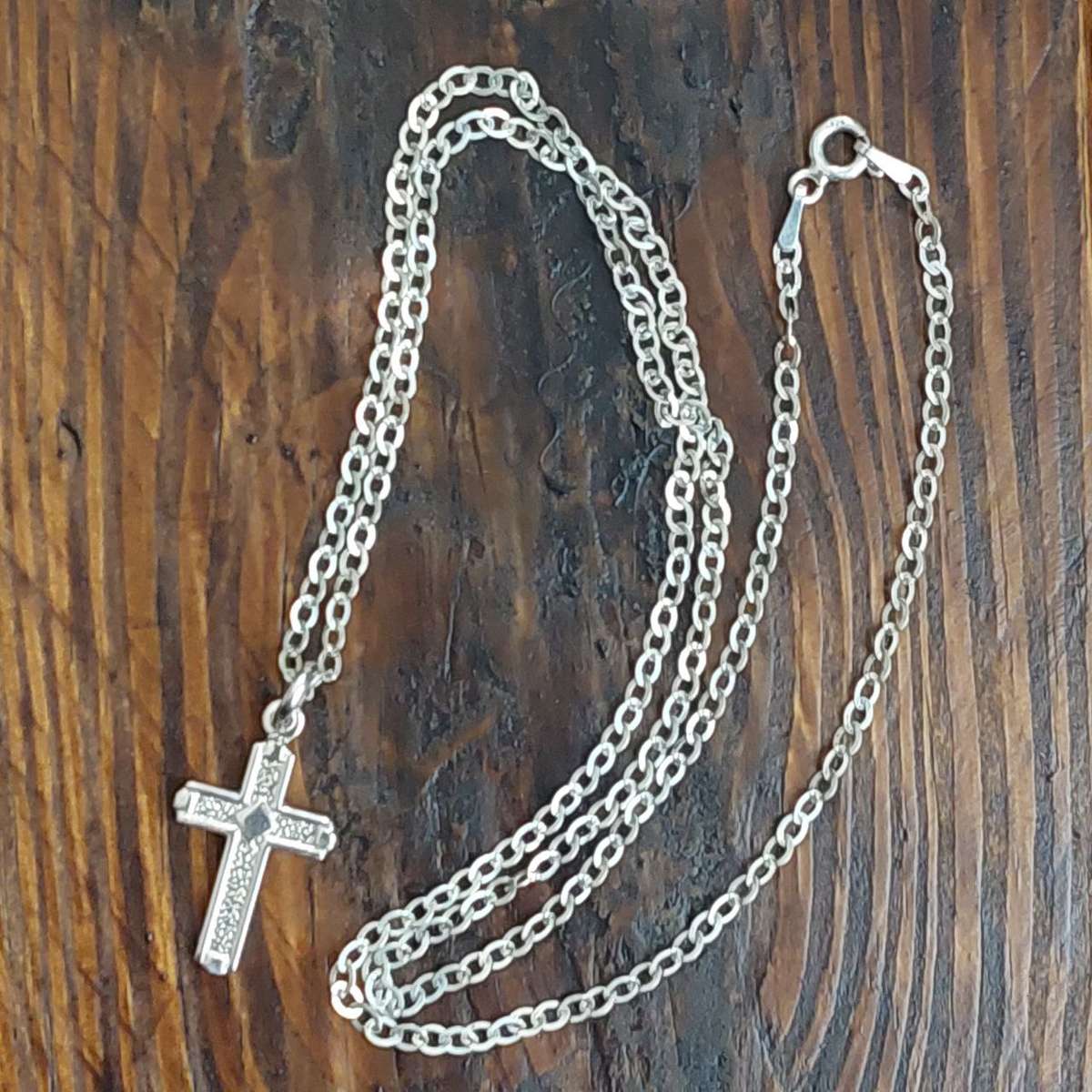 925 Sterling Silver Cross (28x15cm) pendant with chain