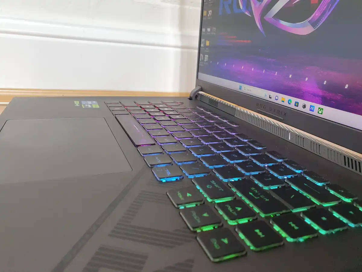 ASUS ROG STRIX*INTEL 24 CORE I9-14900HX ,64GB DDR5 RAM, 8GB NVIDIA RTX5060