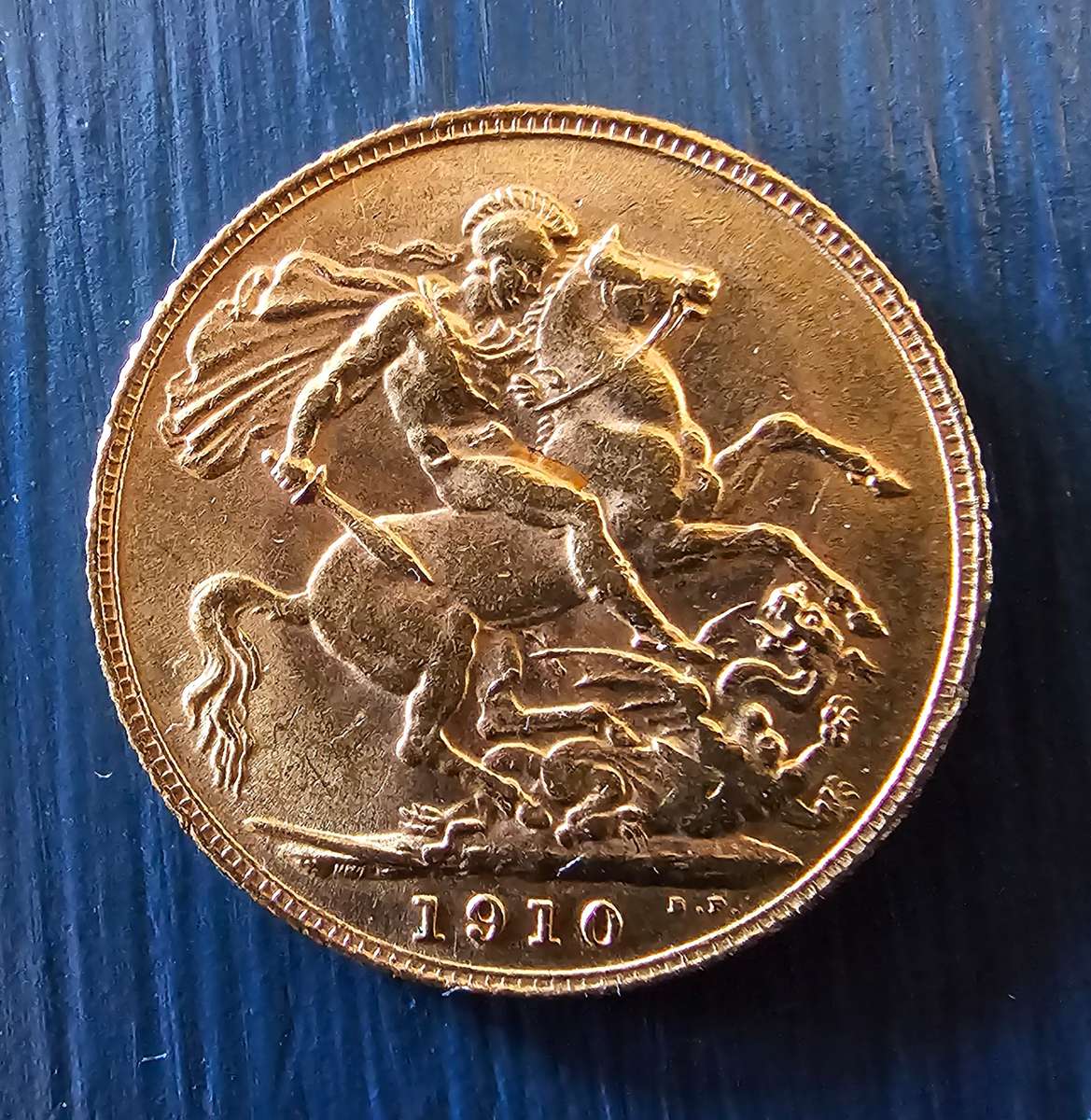 1910 GORGEOUS GOLD SOVEREIGN EDWARD VII