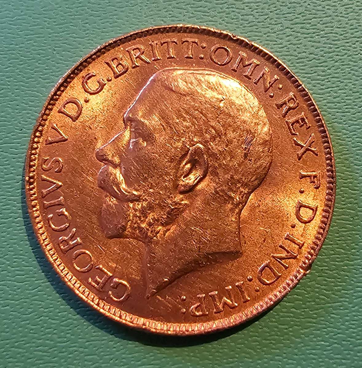 "1925" KING GEORGE "V" Gold Sovereign