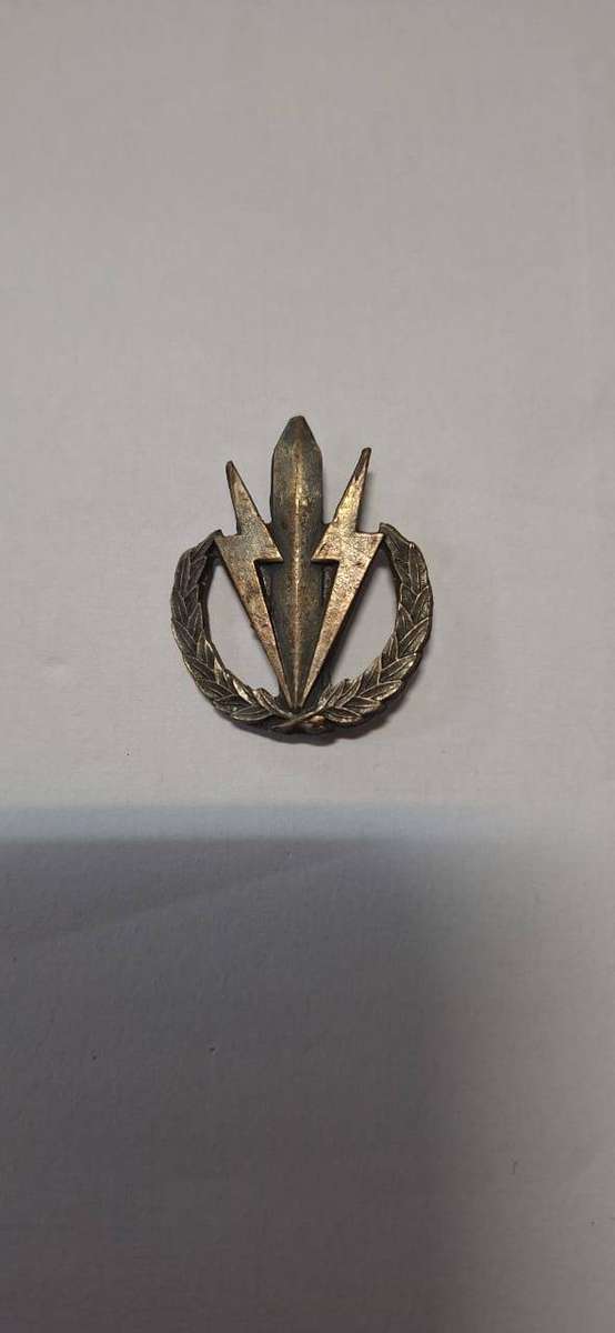 4 S.A Infantry Battalion Cap Badge Grey Metal