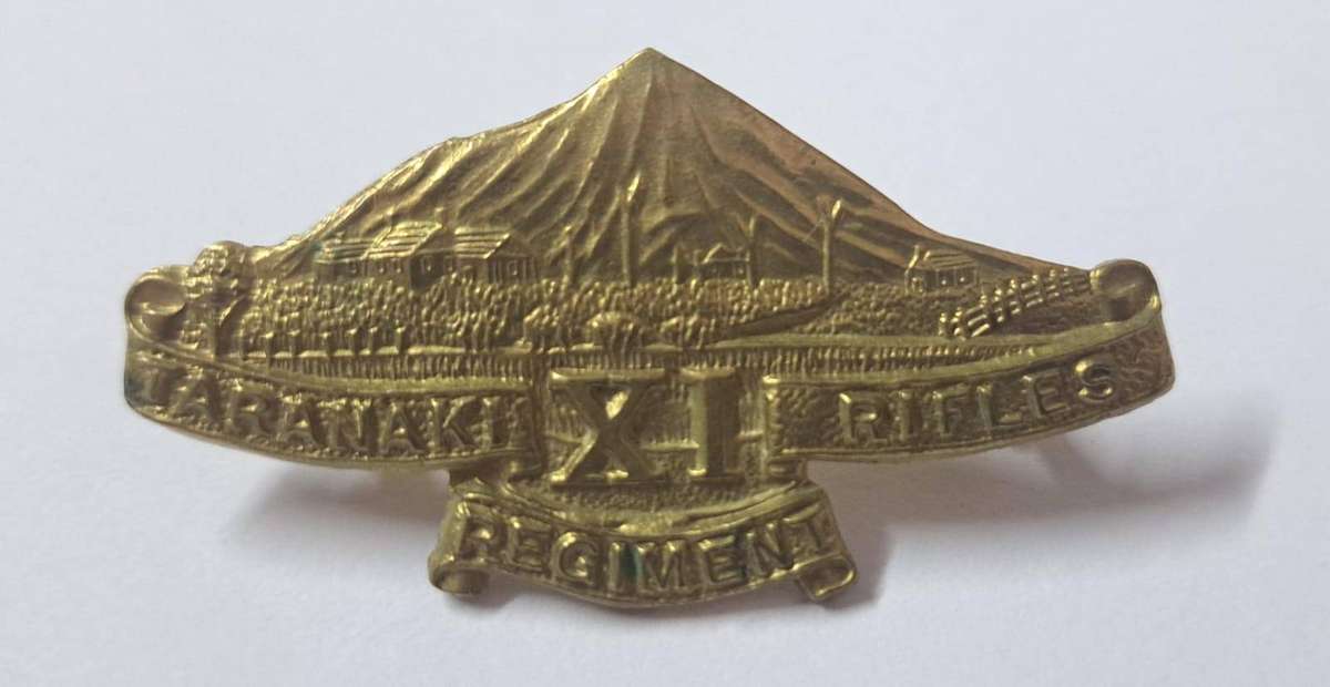 Taranaki XI Rifles Regiment New Zealand Cap Badge