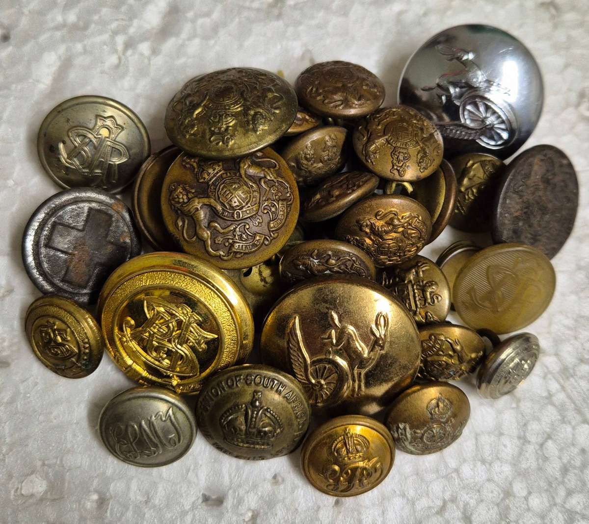 South Africa etc. Military etc. Buttons 30+ items No.2 Army