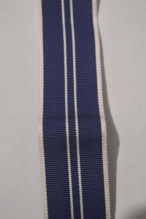 Southern Cross Medal (1975) Full size ribbon
