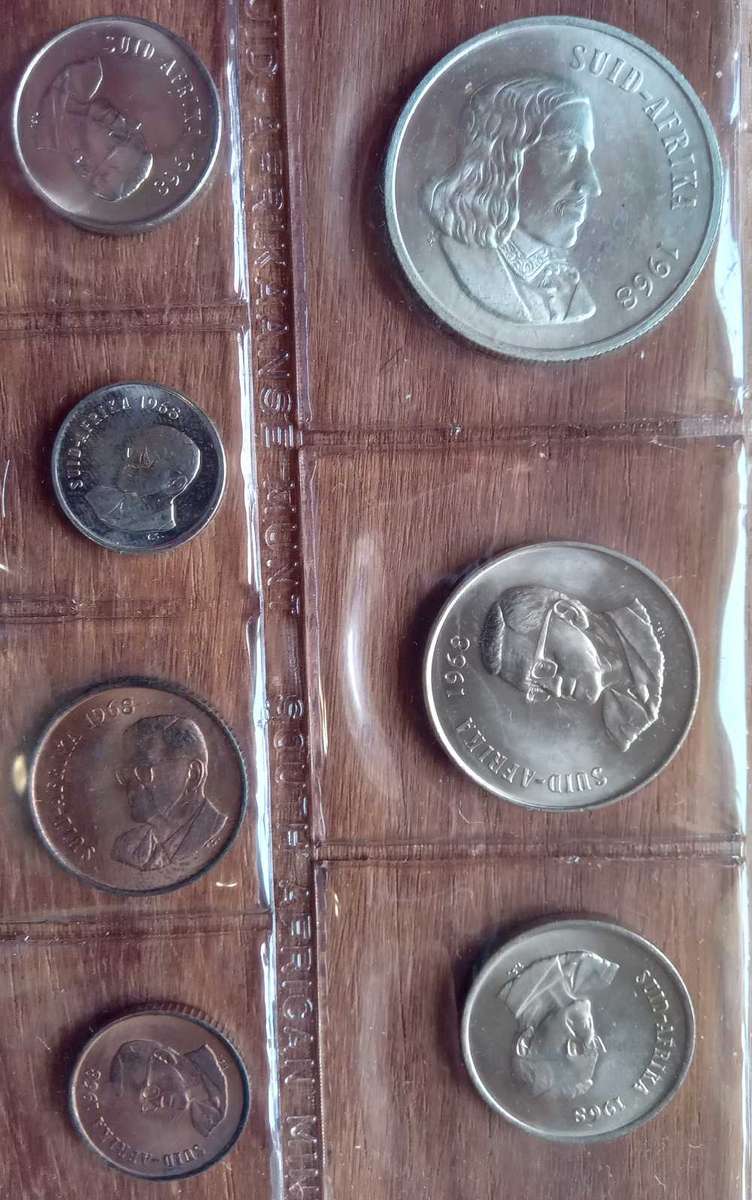 South african mint pack 1968 AFRIKAANS  with silver R1