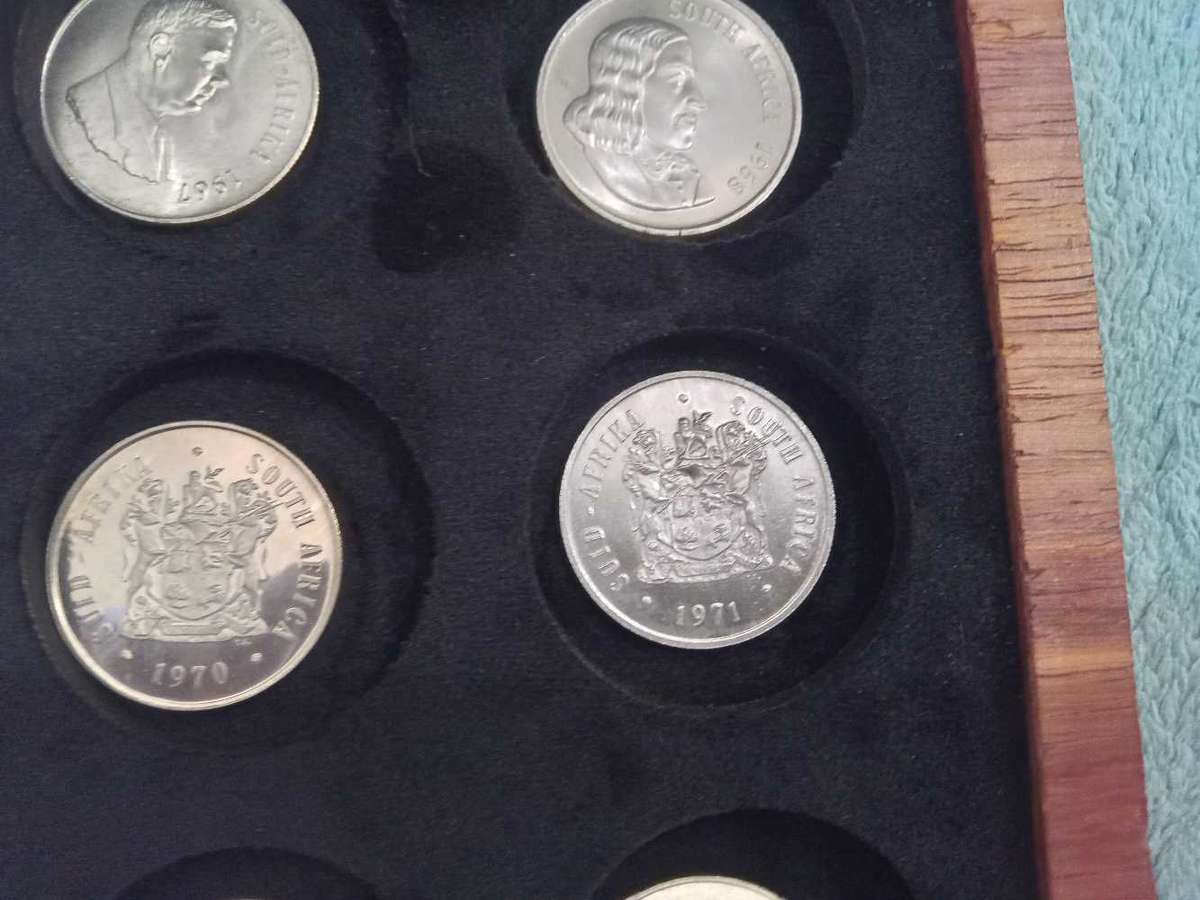 Great set of South African R1 from 1966 to 1976