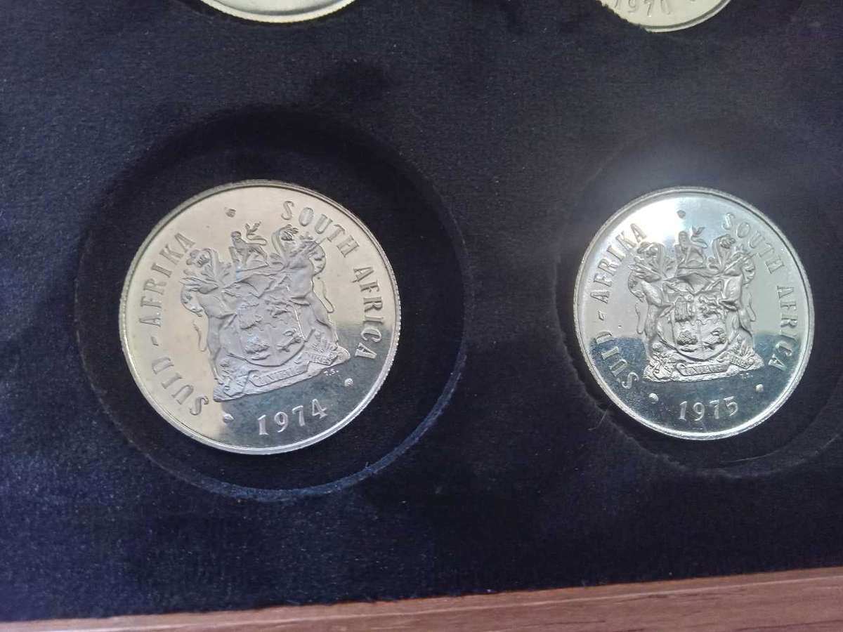 Great set of South African R1 from 1966 to 1976