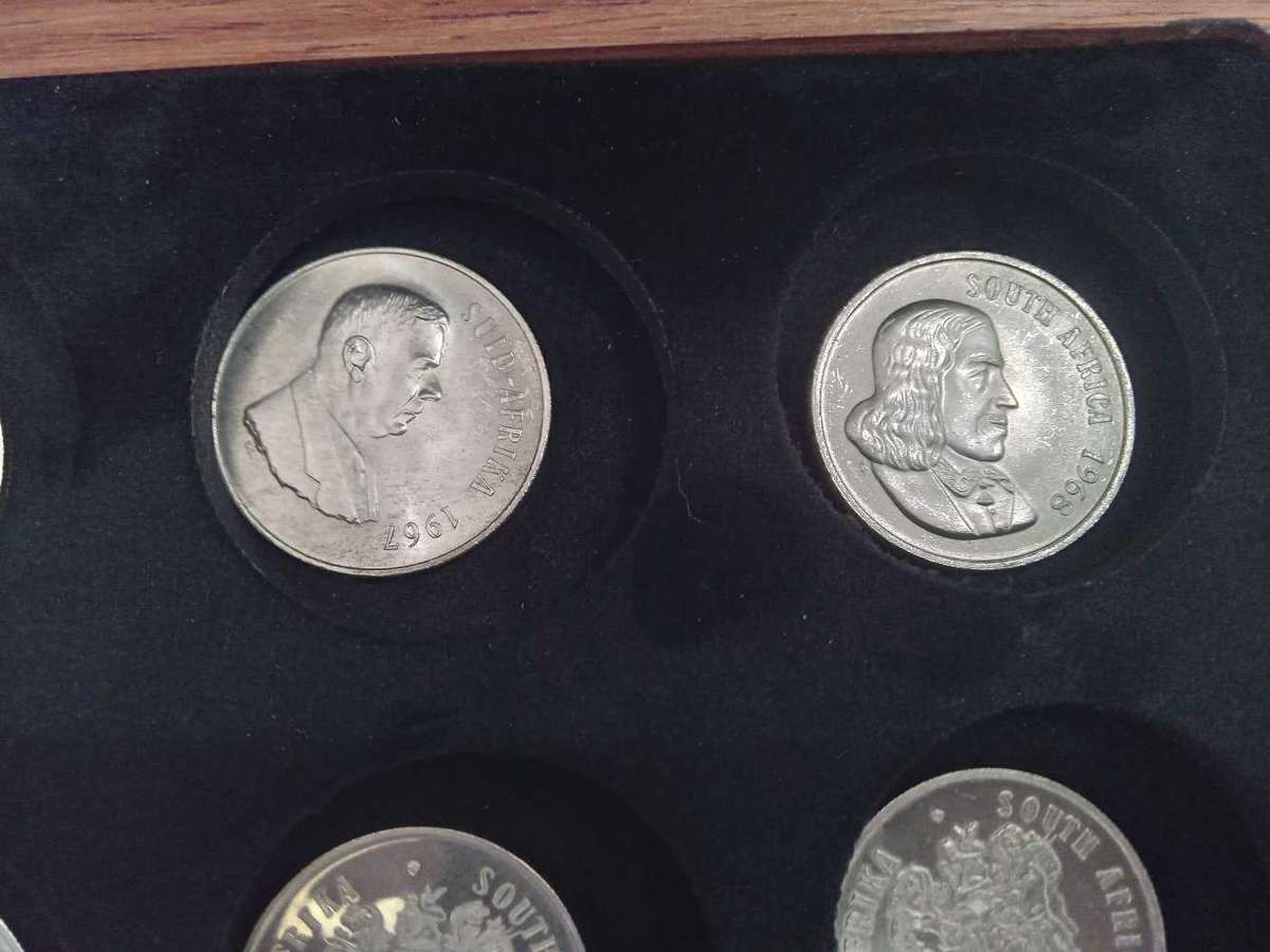 Great set of South African R1 from 1966 to 1976