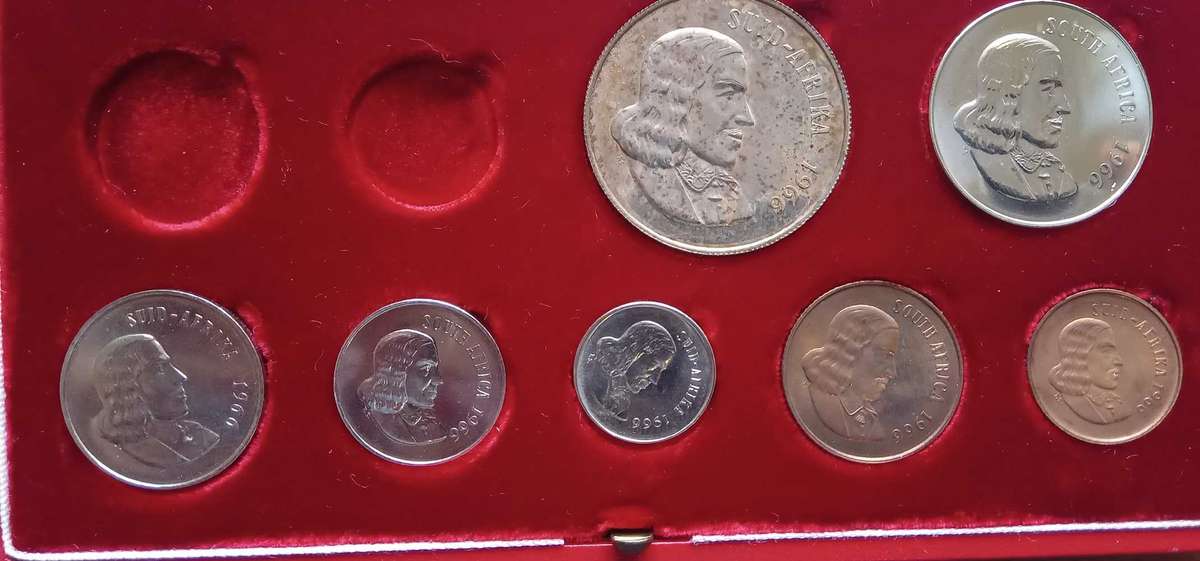 South Africa 1966 proof set with silver R1 no gold