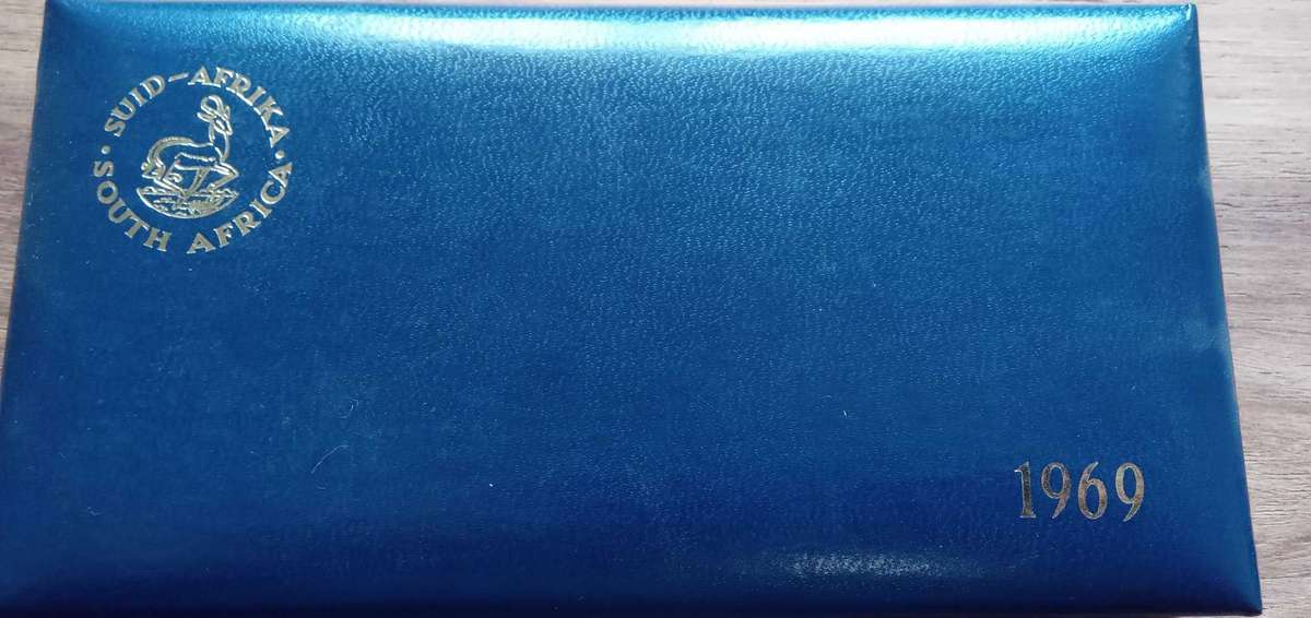 SOUTH AFRICA.PROOF 1969 SET WITH SILVER R1 NO GOLD