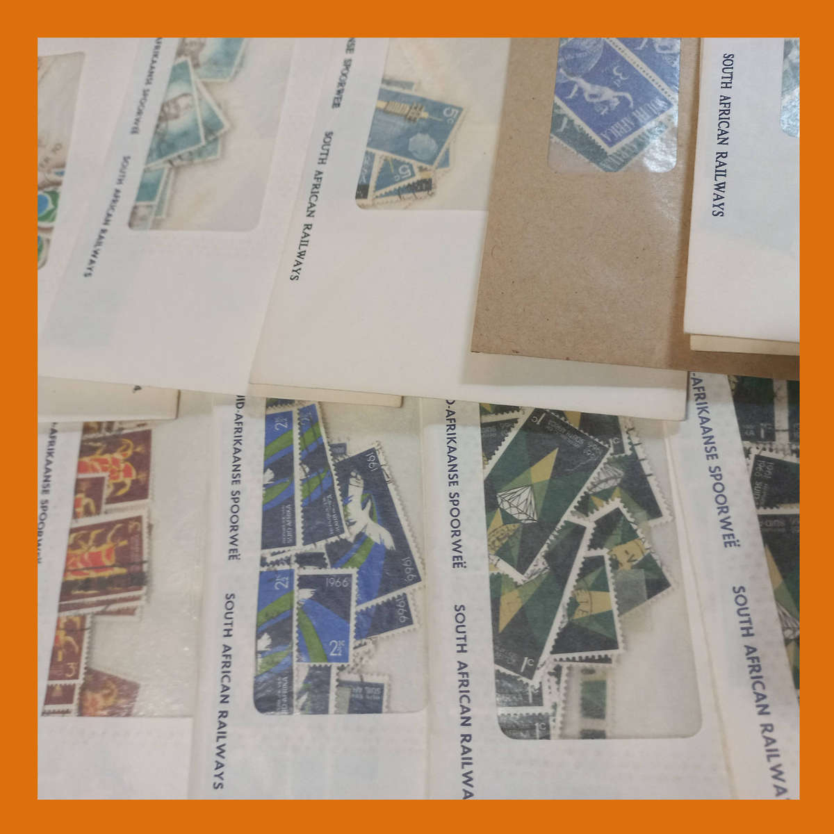 South Africa Union and Early Republic Stamps Sorted in Envelopes Total Weight 450g