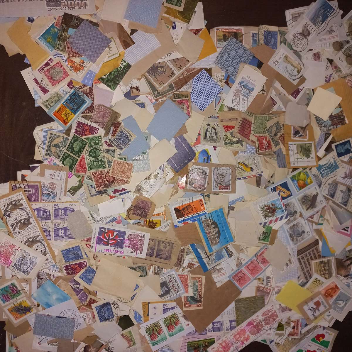 World Mix on Paper - Kiloware - R1 start