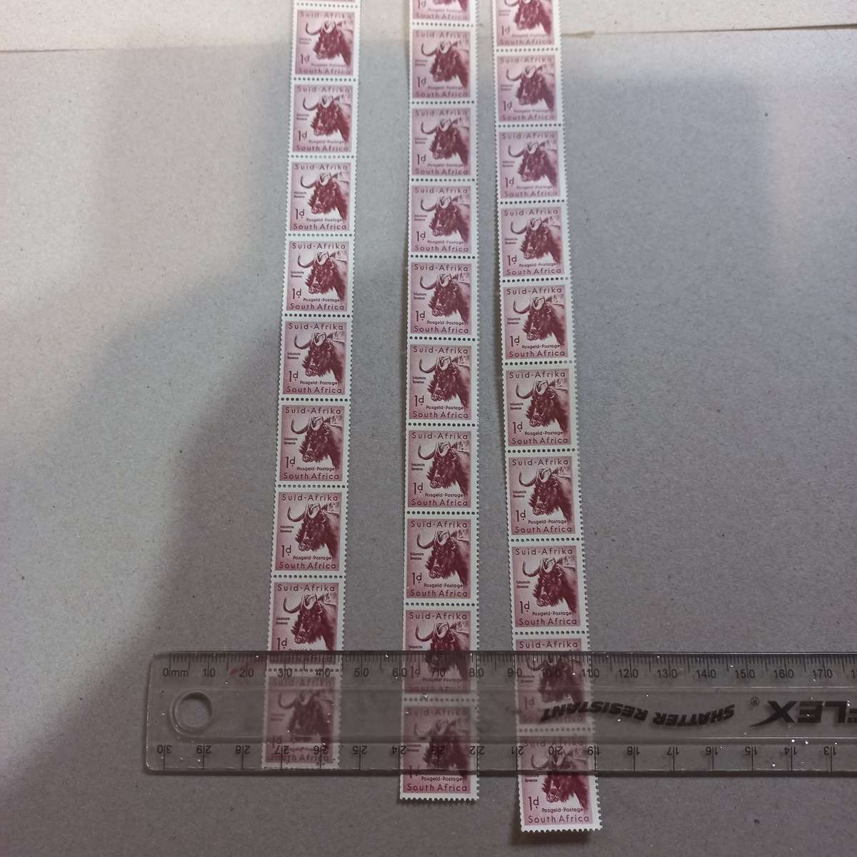 Union Coils - Black Wildebeest Gnu - 3 Strips of minimum 20 stamps - R1 start
