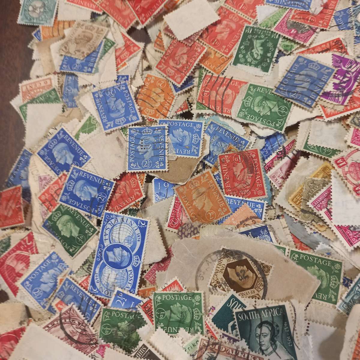 Great Britain on and off Paper - Mainly KGVI and early QEII - Kiloware - R1 start