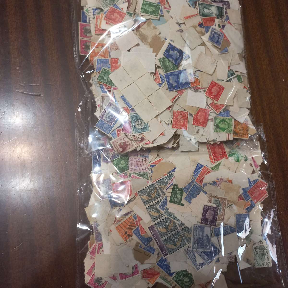 Great Britain on and off Paper - Mainly KGVI and early QEII - Kiloware - R1 start