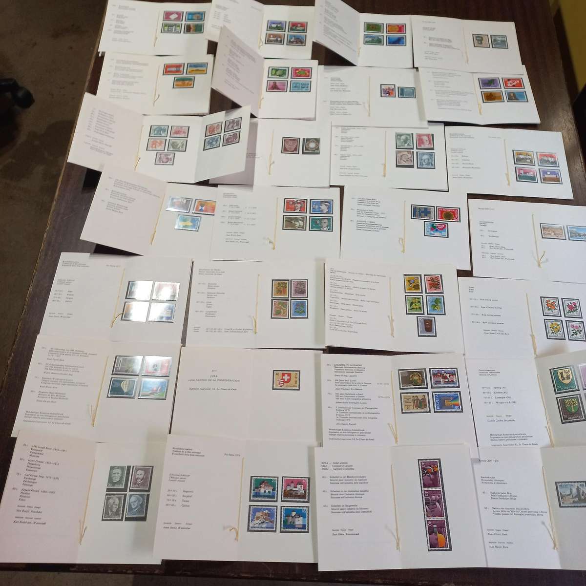 Switzerland Helvetia - 28 Mint sets from 1976 to 1978 in First Day Folders - Starting at R1