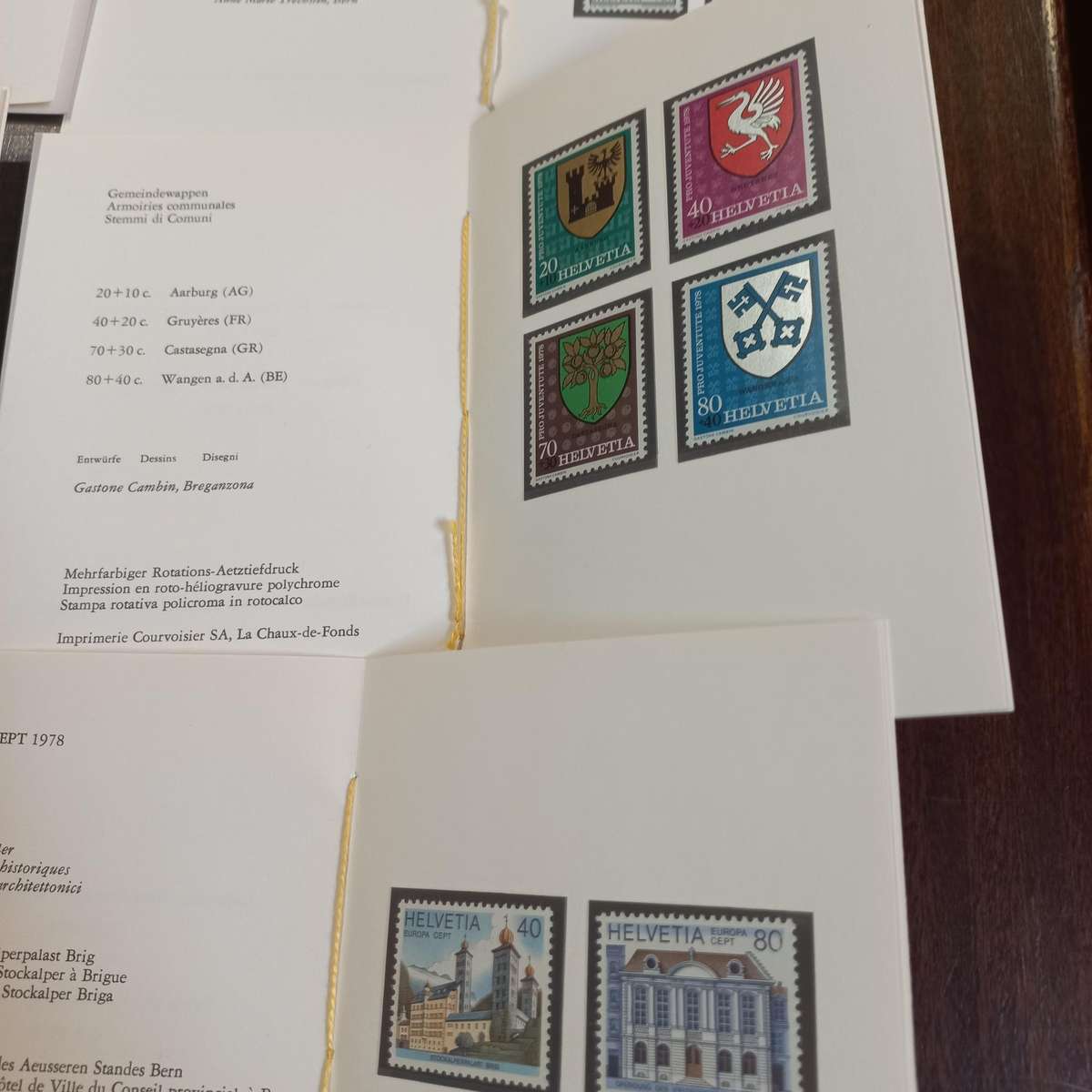 Switzerland Helvetia - 28 Mint sets from 1976 to 1978 in First Day Folders - Starting at R1