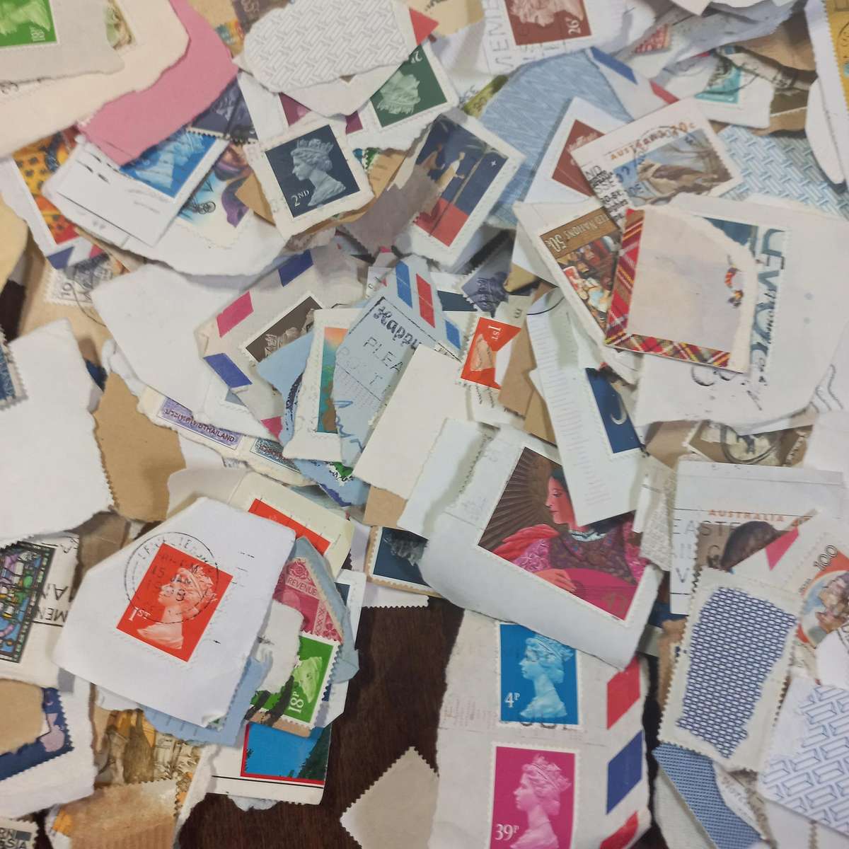 Great Britain on Piece - mainly modern - Queen Elizabeth era - Includes Machins - Starting at R1