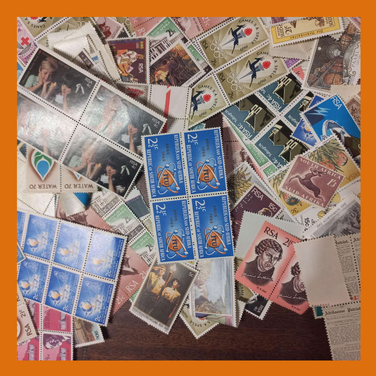 South Africa Republic and Union Mint Stamp Accumulation  Blocks and Pairs (250g)