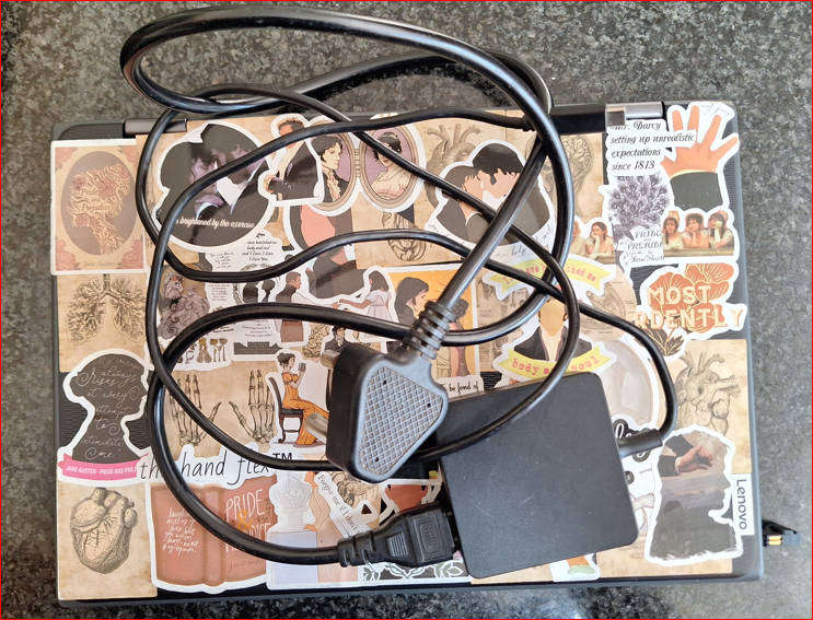 Lenovo 300e 2nd Gen - Sold for spares / repairs (in excellent physical condition)