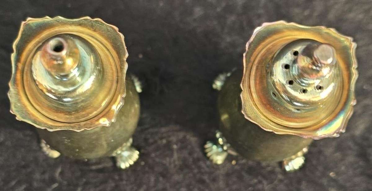 Vintage Pair of silver metal baluster - Salt & Pepper Shakers