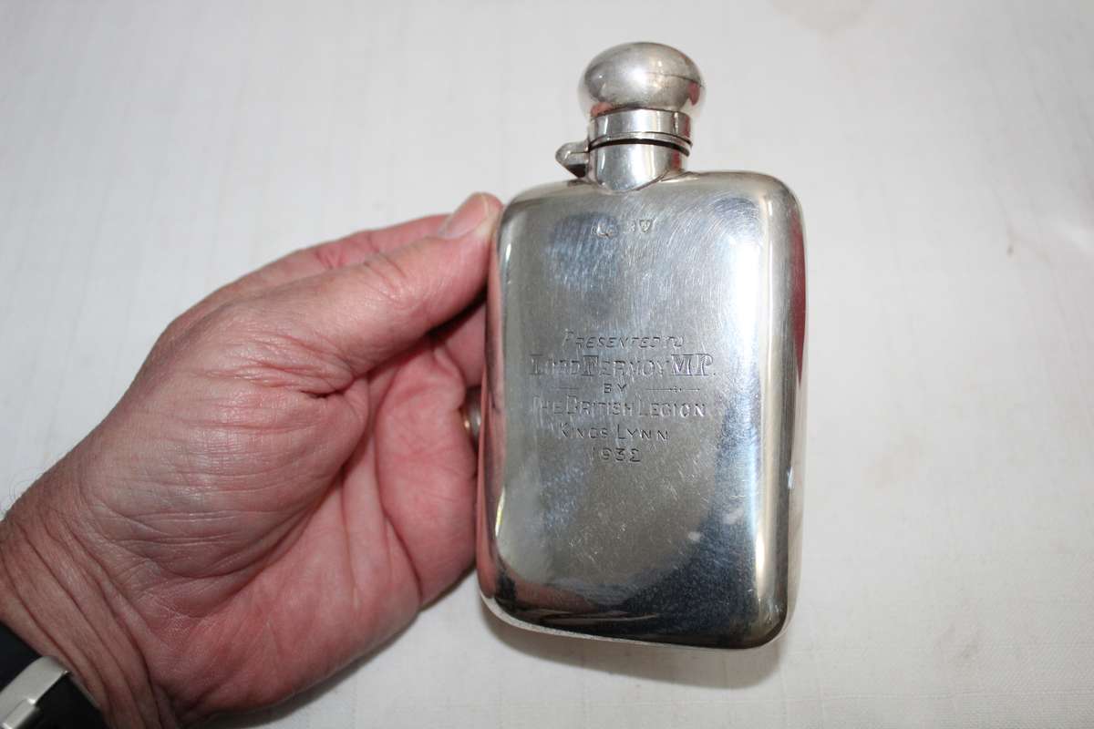 Sterling silver Hip flask belonging to Lady Di's grandfather!