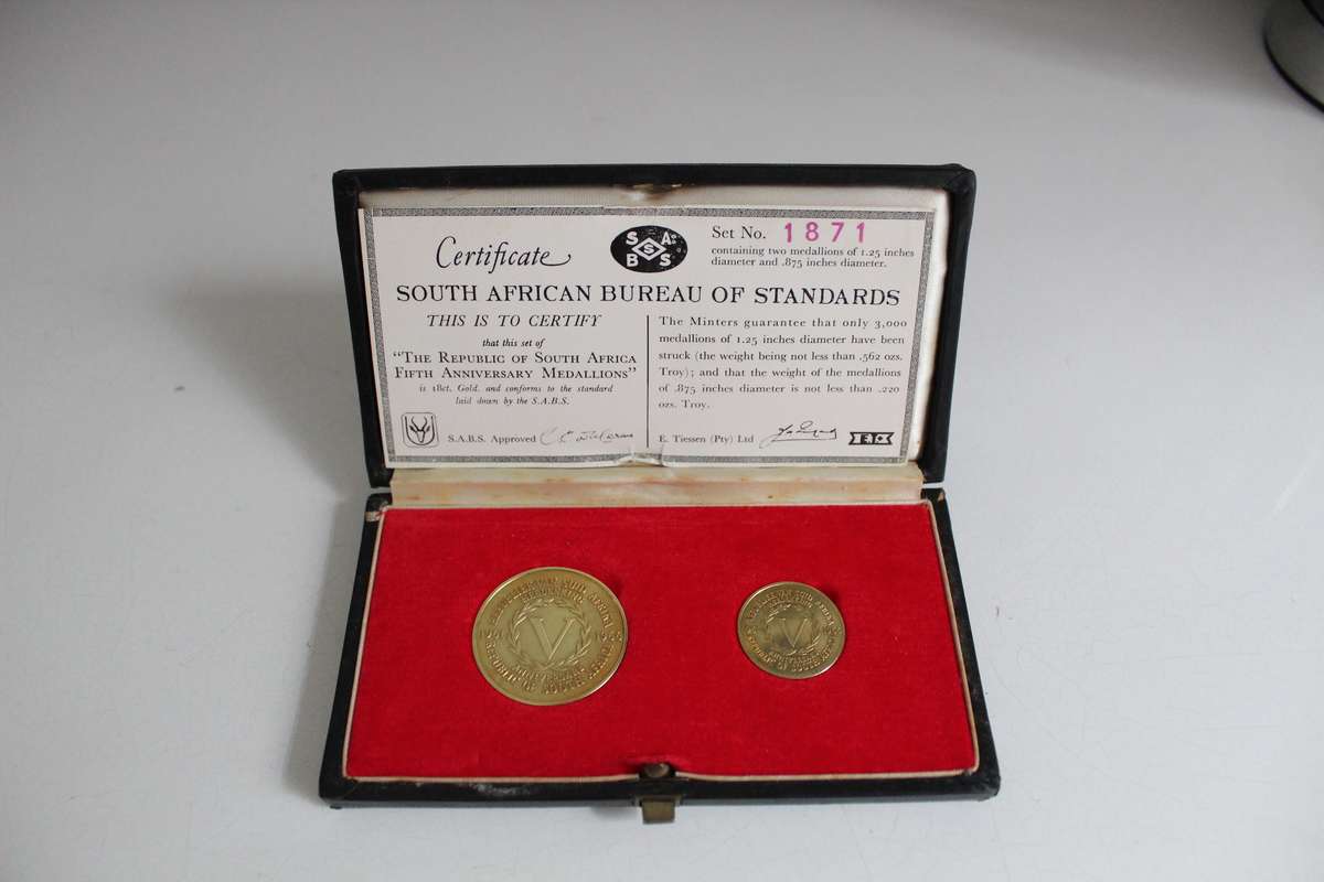 FOR MorJon1914 ONLY.......Gold Medallions - 5th Anniversary of Republic of South Africa