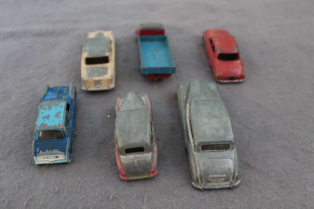Dinky/Meccano cars x 6......all for R 500!!!!!
