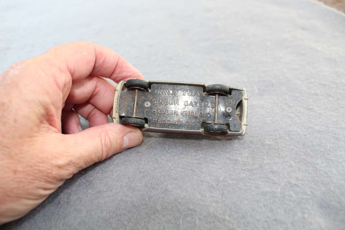 Dinky/Meccano - Singer Gazelle 168