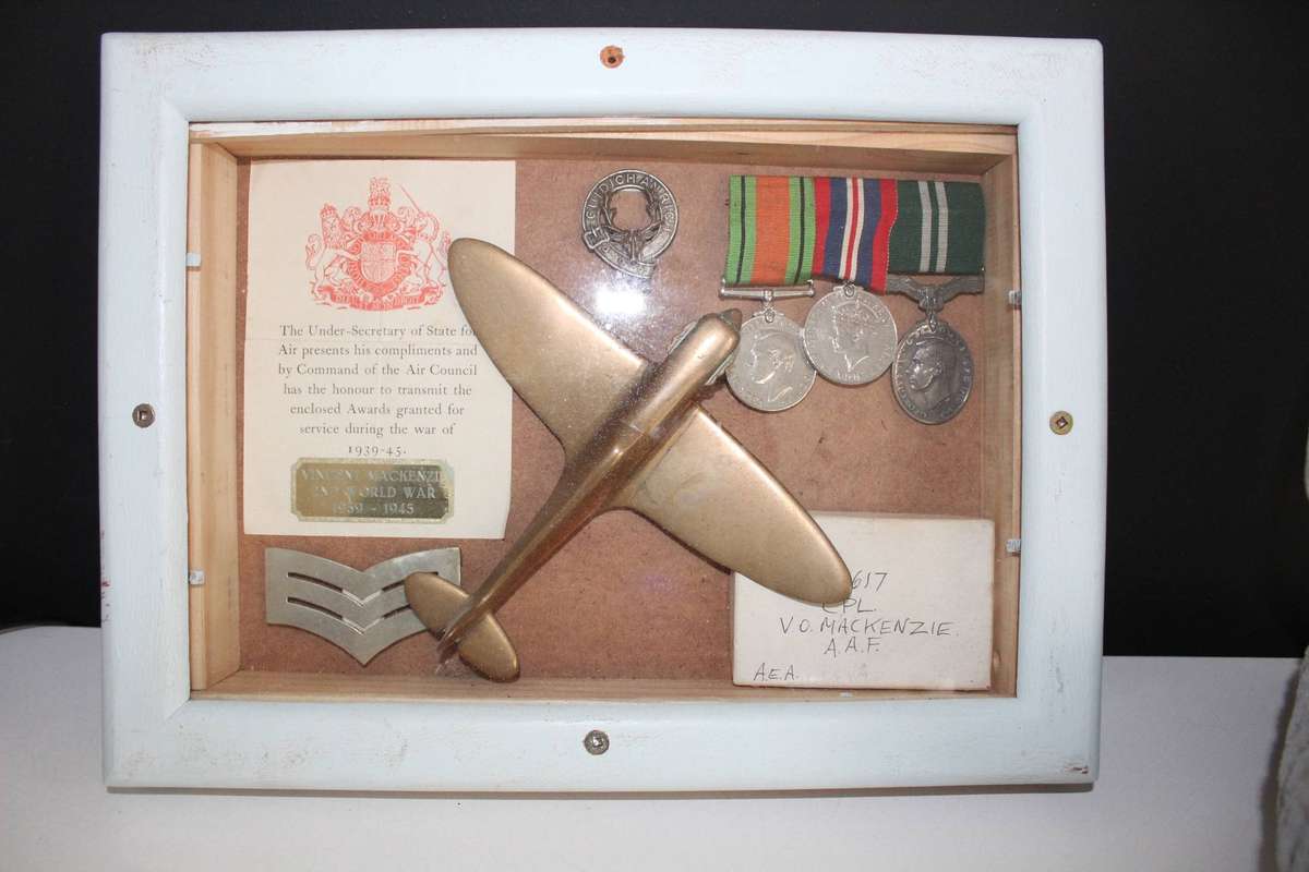 WW2, with VERY RARE Air Efficiency Award!!