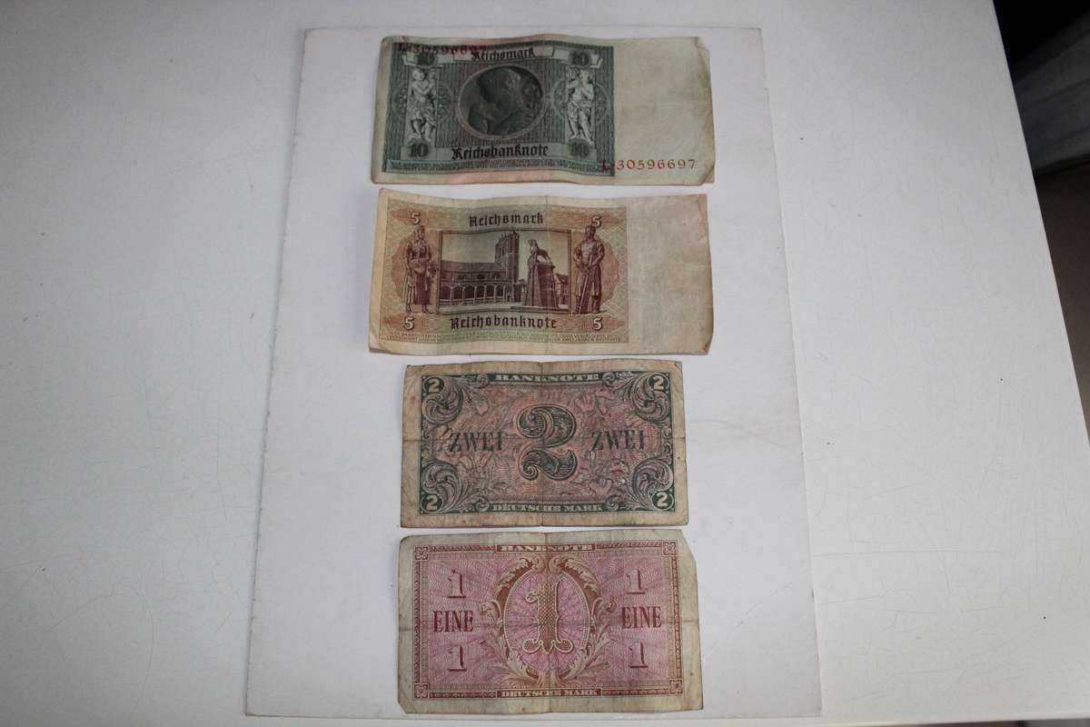 German bank notes 1924 and 3 'war notes'