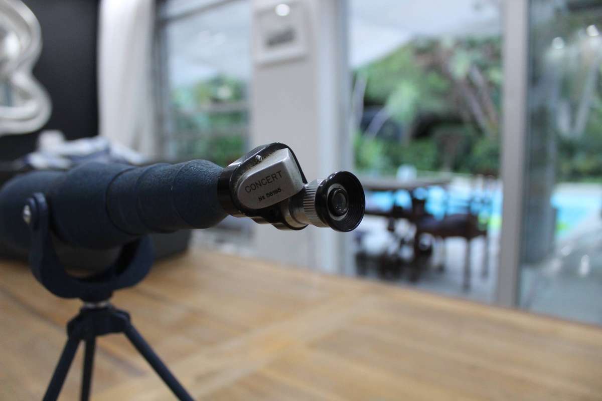 Monocular scope -
