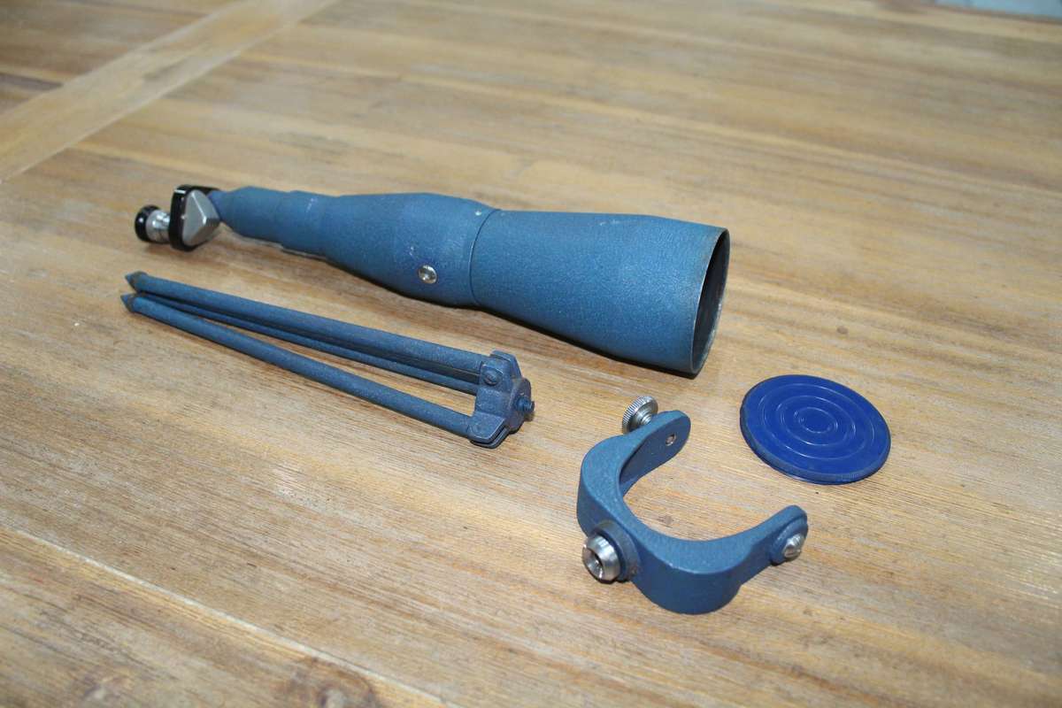 Monocular scope -