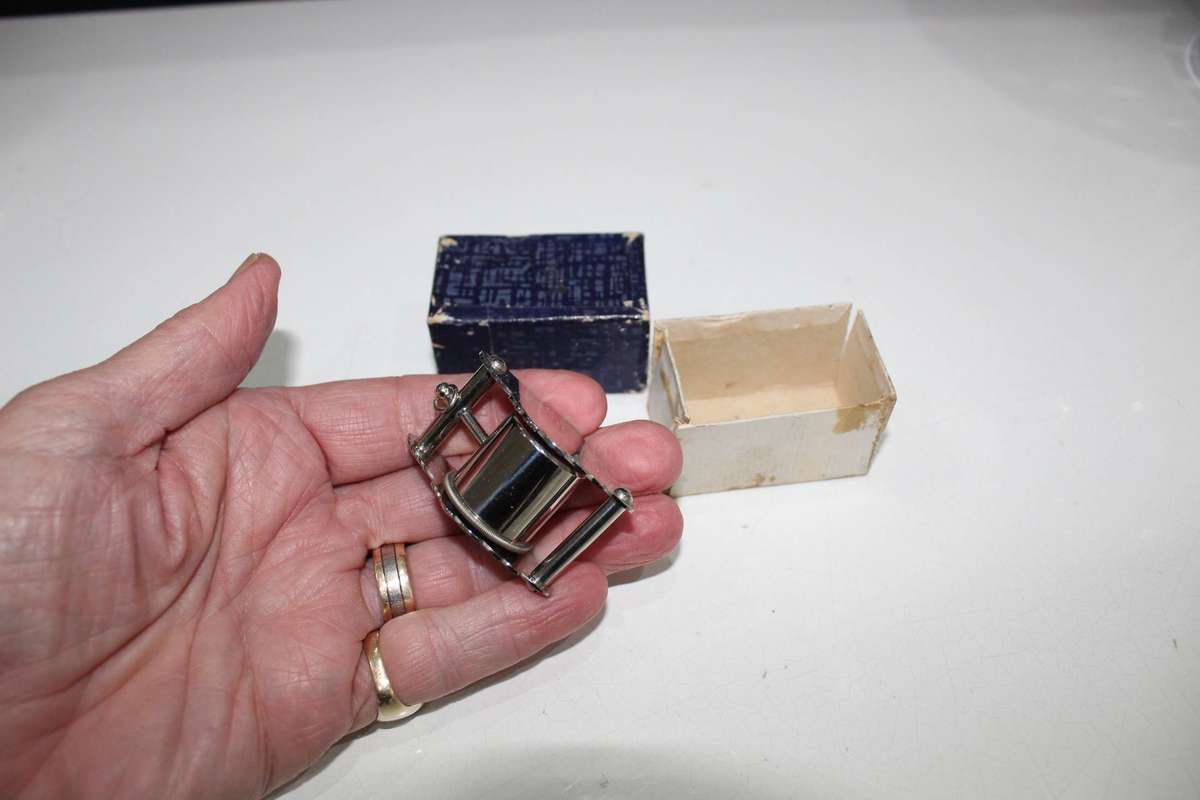 Vintage loupe in 'as new' condition